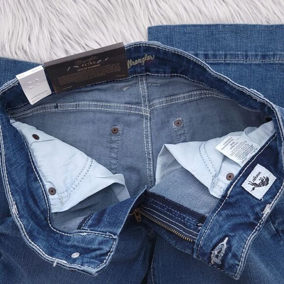 Wrangler Retro Mid Rise Mae Women's Size 5X36 Blue Denim Jeans 112215025 - Picture 7 of 9